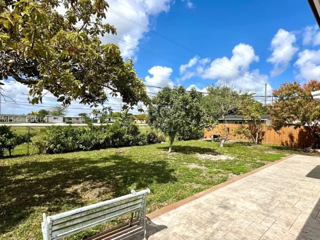 3-bedroom home for rent in Miami - 5110 SW 106th Ave - MondialRealty