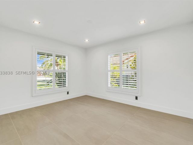 4-bedroom home for sale in Boca Raton - 11834 Island Lakes Ln - MondialRealty