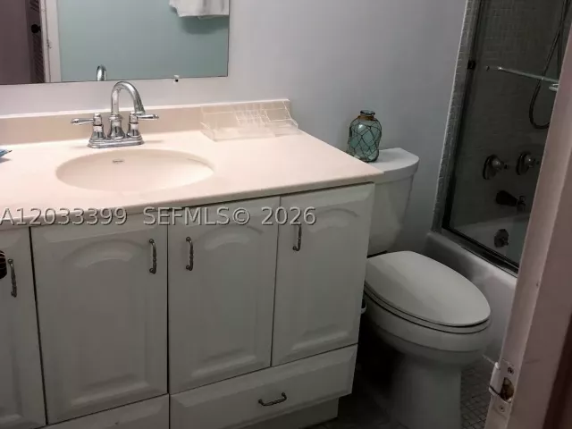 2-bedroom condo for sale in Hallandale Beach - 2030 S Ocean Dr 1826 - MondialRealty