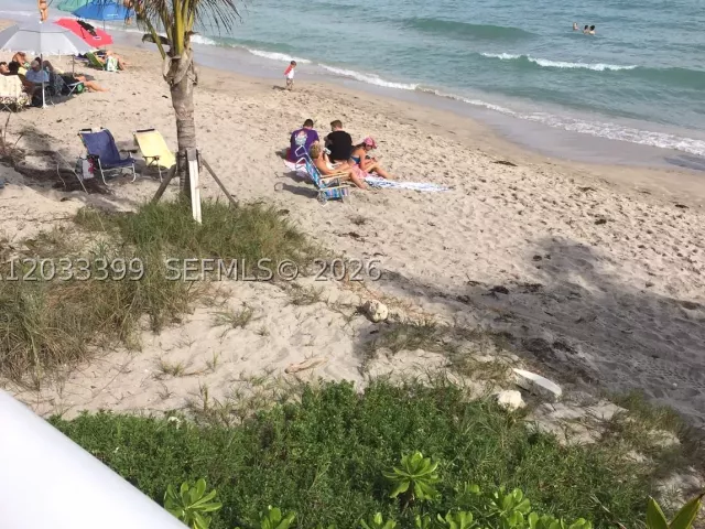 2-bedroom condo for sale in Hallandale Beach - 2030 S Ocean Dr 1826 - MondialRealty