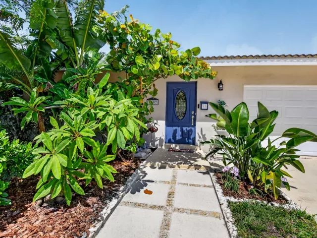 3-bedroom home for sale in Boca Raton - 1207 SW 12th Avenue - MondialRealty