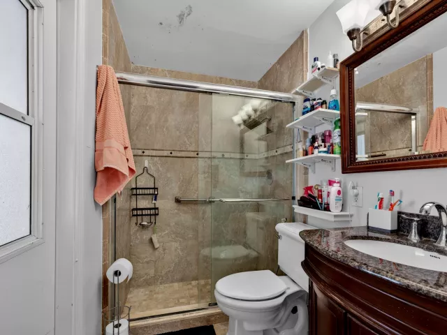 5-bedroom home for sale in Boca Raton - 10941 Granite Street - MondialRealty