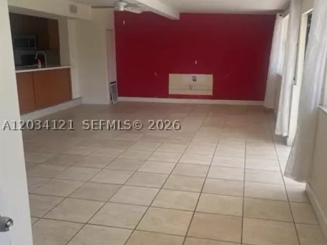 5-bedroom home for sale in Miami - 18715 NE 18th Ave - MondialRealty