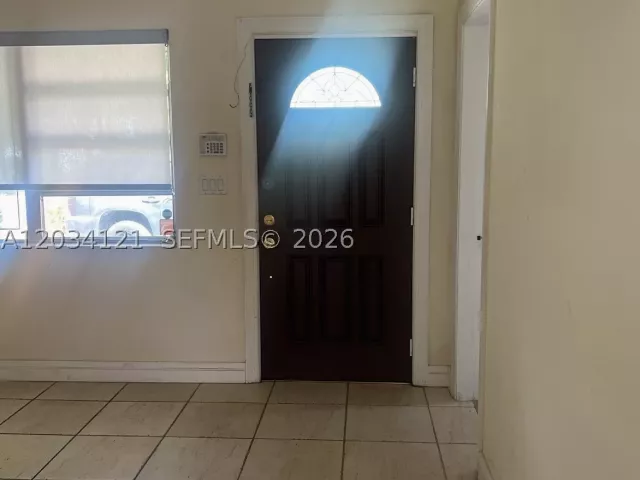 5-bedroom home for sale in Miami - 18715 NE 18th Ave - MondialRealty