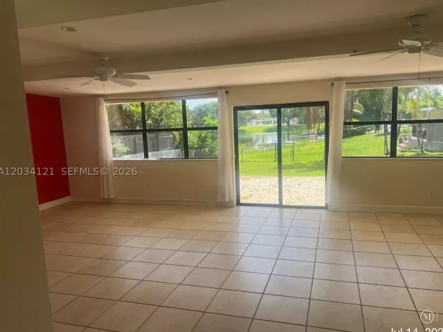 5-bedroom home for sale in Miami - 18715 NE 18th Ave - MondialRealty