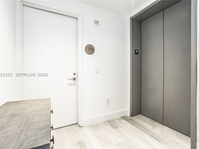 2-bedroom condo for rent in Miami - 650 NE 32nd St 3505 - MondialRealty
