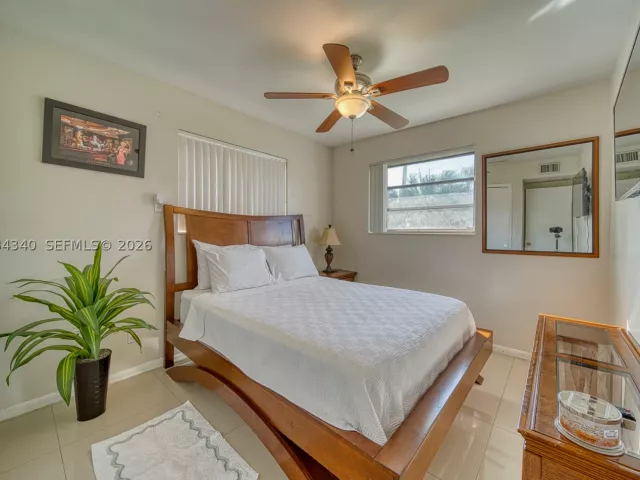 4-bedroom home for sale in Miami - 11331 SW 176 th St - MondialRealty