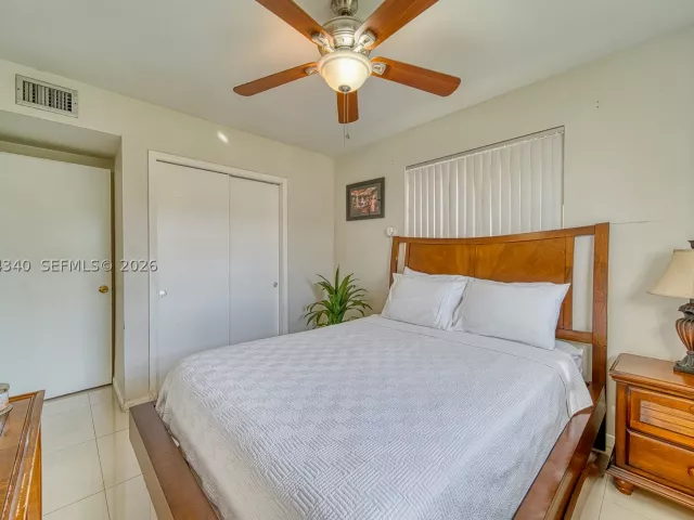 4-bedroom home for sale in Miami - 11331 SW 176 th St - MondialRealty