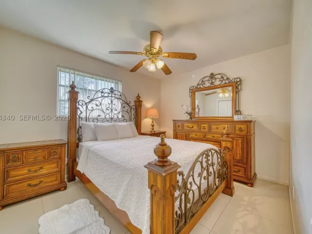 4-bedroom home for sale in Miami - 11331 SW 176 th St - MondialRealty