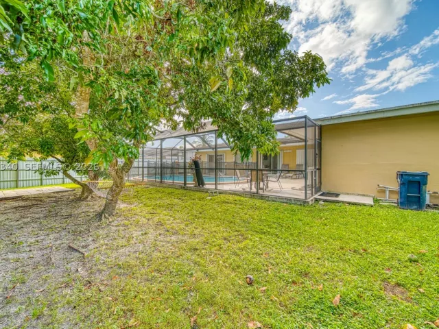4-bedroom home for sale in Miami - 11331 SW 176 th St - MondialRealty