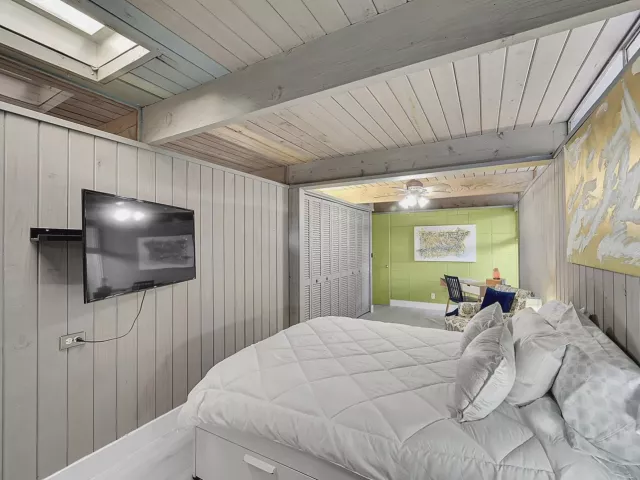 2-bedroom home for rent in Lauderdale By The Sea - 234 Pine Avenue - MondialRealty