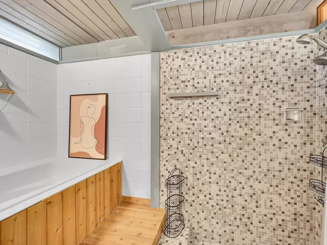 2-bedroom home for rent in Lauderdale By The Sea - 234 Pine Avenue - MondialRealty