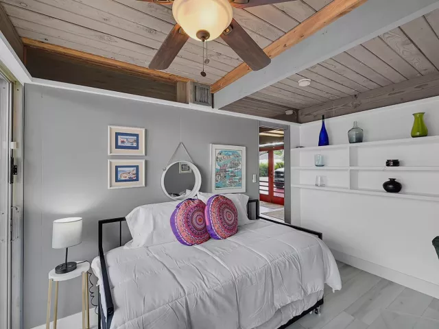 2-bedroom home for rent in Lauderdale By The Sea - 234 Pine Avenue - MondialRealty