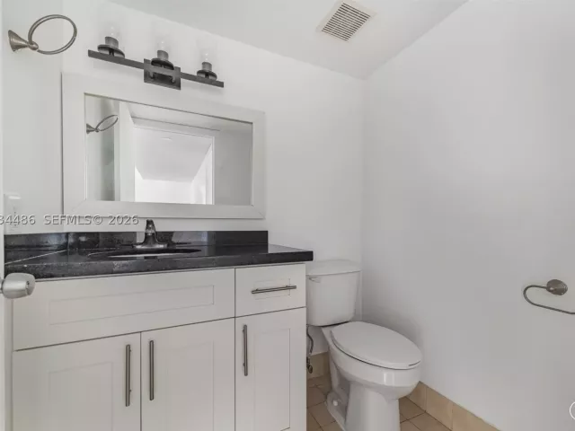 3-bedroom home for rent in Miami - 6768 SW 104th Ave - MondialRealty