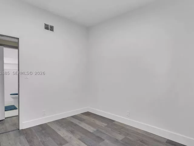 3-bedroom home for sale in Hollywood - 7220 Arthur St - MondialRealty