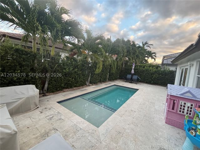 3-bedroom home for rent in Miami - 8143 SW 162nd Path - MondialRealty