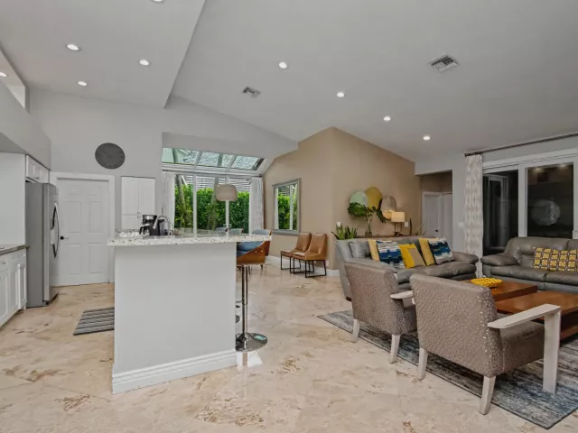 5-bedroom home for rent in Boca Raton - 2653 NW 46th Street - MondialRealty