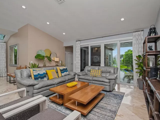 5-bedroom home for rent in Boca Raton - 2653 NW 46th Street - MondialRealty