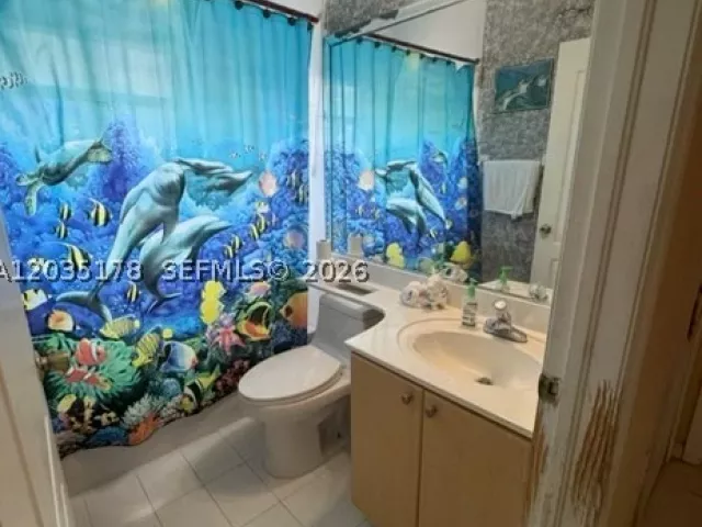 3-bedroom home for sale in Miami - 18201 SW 144th Ct - MondialRealty