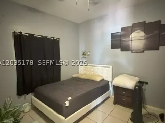 3-bedroom home for sale in Miami - 18201 SW 144th Ct - MondialRealty