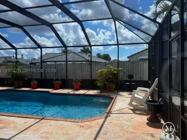 3-bedroom home for sale in Miami - 18201 SW 144th Ct - MondialRealty