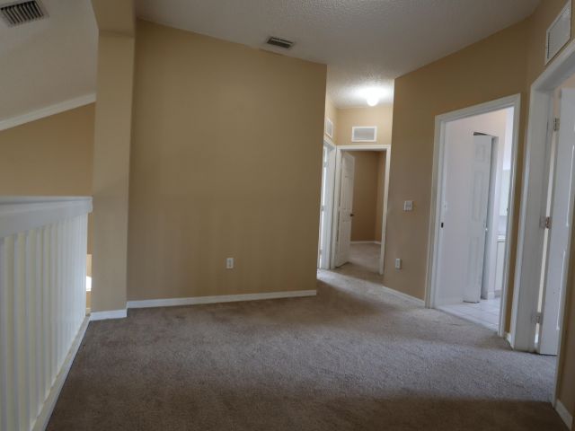 4-bedroom home for rent in Homestead - 2202 SE 17th Avenue - MondialRealty