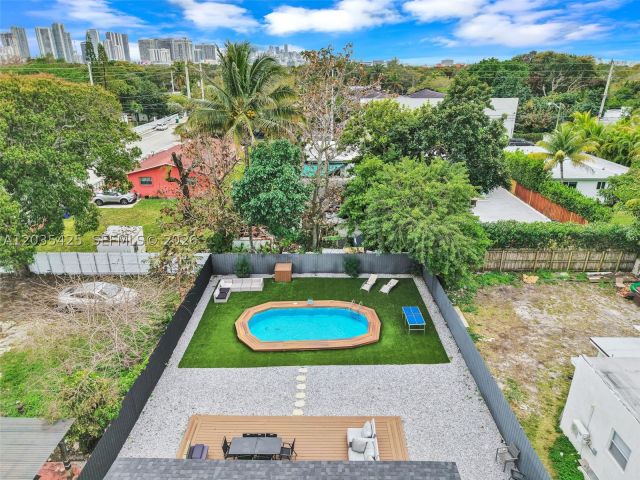 4-bedroom home for rent in Miami - 112 NW 53rd St 112 - MondialRealty