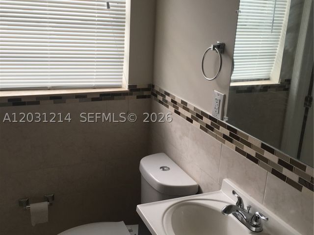 4-bedroom home for sale in North Miami Beach - 1594 NE 155th Ter - MondialRealty