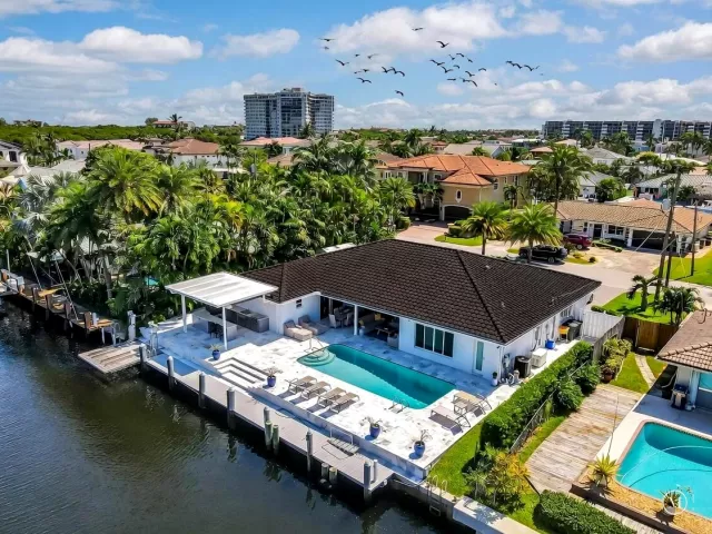 3-bedroom home for rent in Boca Raton - 831 Dover Street - MondialRealty
