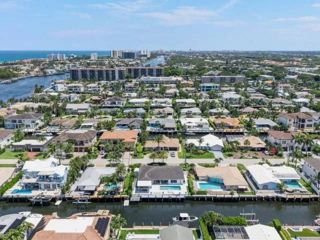 3-bedroom home for rent in Boca Raton - 831 Dover Street - MondialRealty