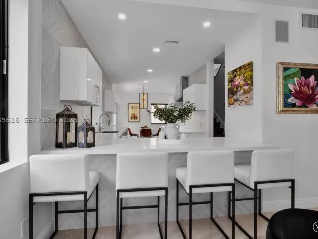 4-bedroom home for sale in Miami - 2000 S Bayshore Dr 65 - MondialRealty