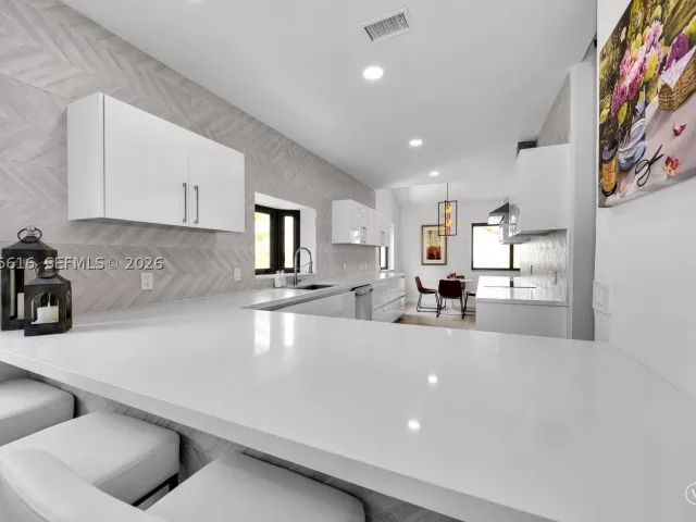 4-bedroom home for sale in Miami - 2000 S Bayshore Dr 65 - MondialRealty