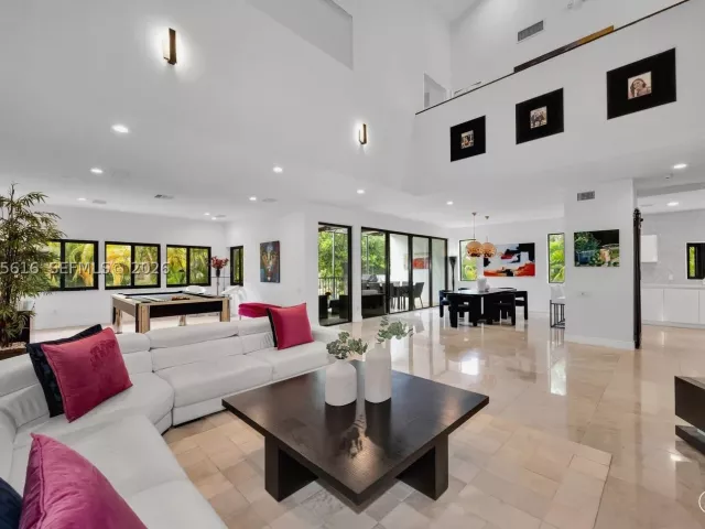 4-bedroom home for sale in Miami - 2000 S Bayshore Dr 65 - MondialRealty