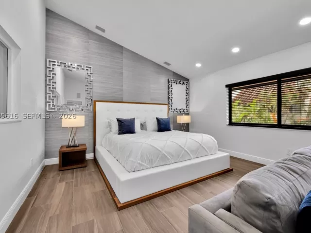 4-bedroom home for sale in Miami - 2000 S Bayshore Dr 65 - MondialRealty