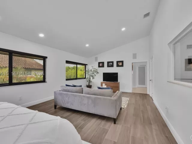4-bedroom home for sale in Miami - 2000 S Bayshore Dr 65 - MondialRealty