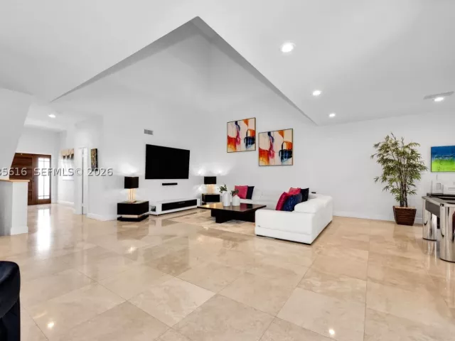 4-bedroom home for sale in Miami - 2000 S Bayshore Dr 65 - MondialRealty