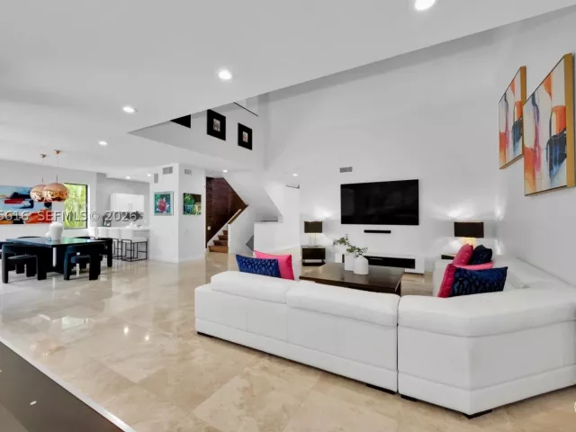 4-bedroom home for sale in Miami - 2000 S Bayshore Dr 65 - MondialRealty