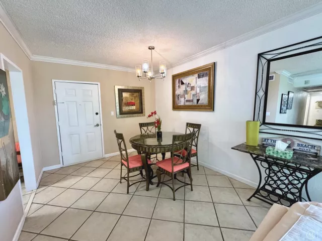 2-bedroom condo for rent in Hollywood - 2501 S Ocean Drive 326 - MondialRealty