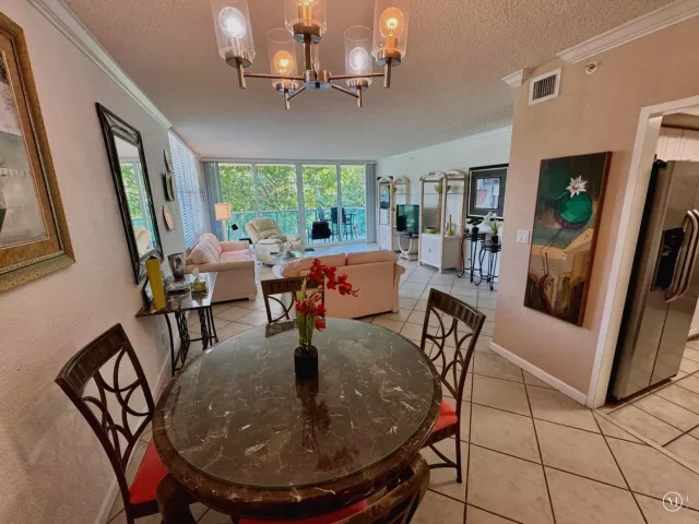 2-bedroom condo for rent in Hollywood - 2501 S Ocean Drive 326 - MondialRealty