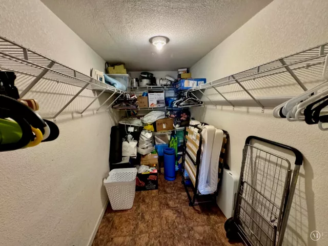 2-bedroom condo for rent in Hollywood - 2501 S Ocean Drive 326 - MondialRealty