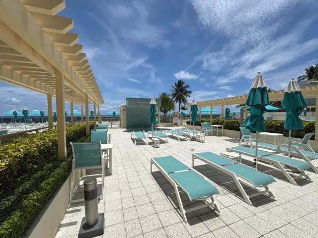 2-bedroom condo for rent in Hollywood - 2501 S Ocean Drive 326 - MondialRealty