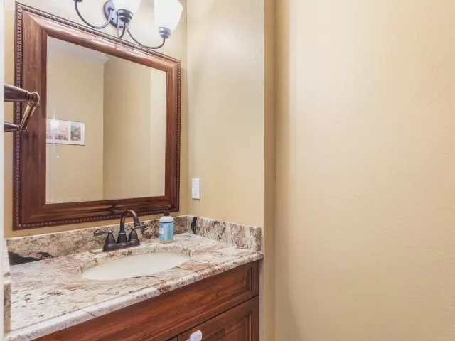 3-bedroom home for sale in West Palm Beach - 9101 Baybury Lane - MondialRealty