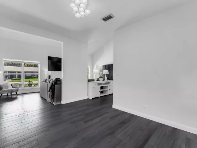 4-bedroom home for sale in Boca Raton - 1472 SW 13th Street - MondialRealty
