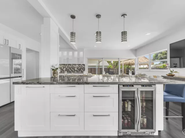 4-bedroom home for sale in Boca Raton - 1472 SW 13th Street - MondialRealty