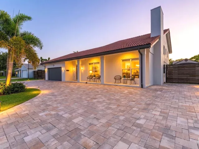4-bedroom home for sale in Boca Raton - 1472 SW 13th Street - MondialRealty