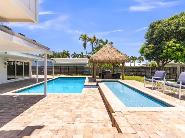 4-bedroom home for sale in Boca Raton - 1472 SW 13th Street - MondialRealty