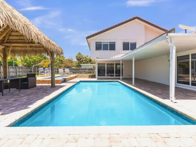 4-bedroom home for sale in Boca Raton - 1472 SW 13th Street - MondialRealty