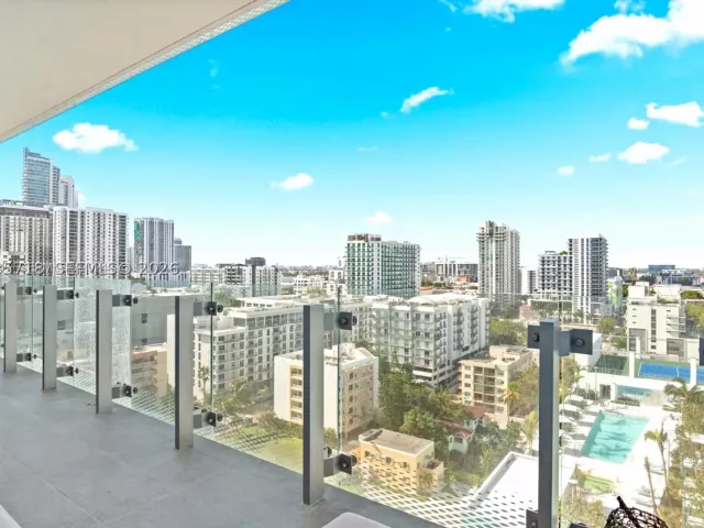 2-bedroom condo for rent in Miami - 700 NE 26th Ter 1405 - MondialRealty