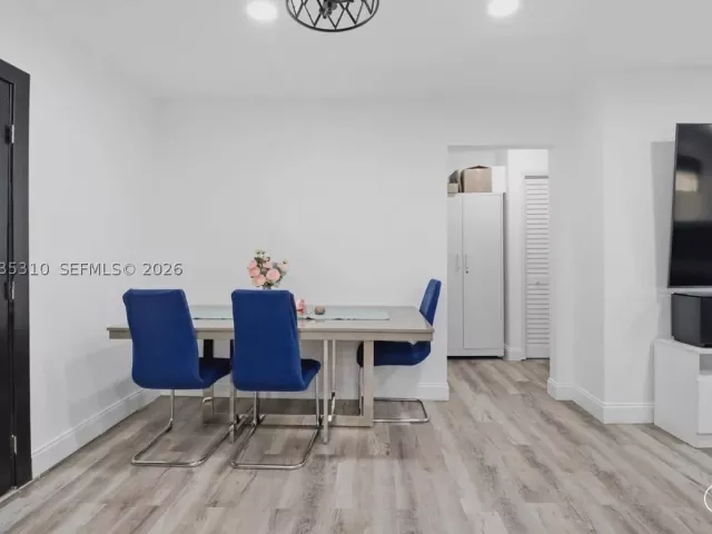 3-bedroom home for sale in Hollywood - 7551 Polk St - MondialRealty