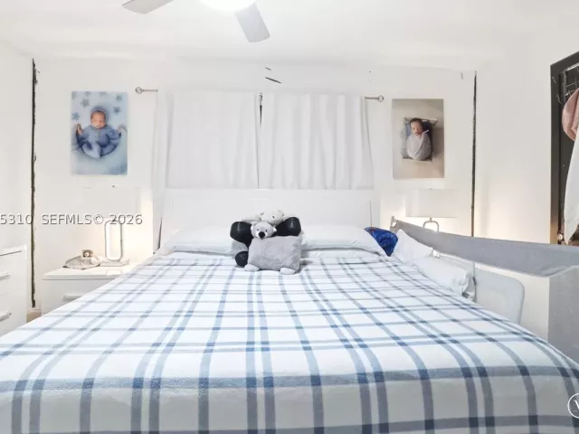 3-bedroom home for sale in Hollywood - 7551 Polk St - MondialRealty